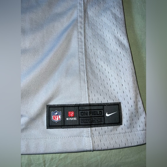 Woman’s NFL Nike fitted Seahawk Jersey number 3 Wilson collector jersey Large - Picture 5 of 12